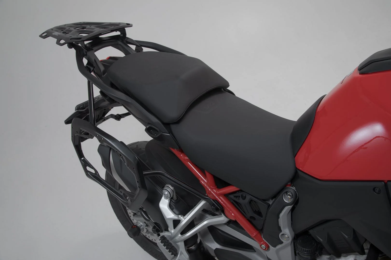 Adventure set DUSC with top case XL US model Black. Ducati Multistrada V4 (20-). - Image 3