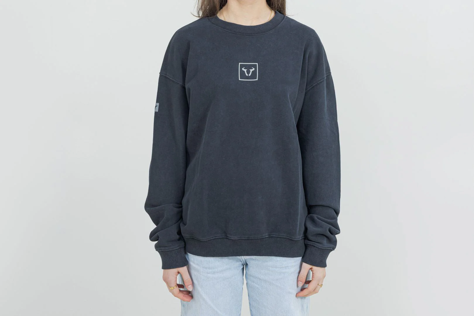 Crewneck Unisex  Riders Line Dark Grey. Optic Wash. Unisex. Size L. - Image 2