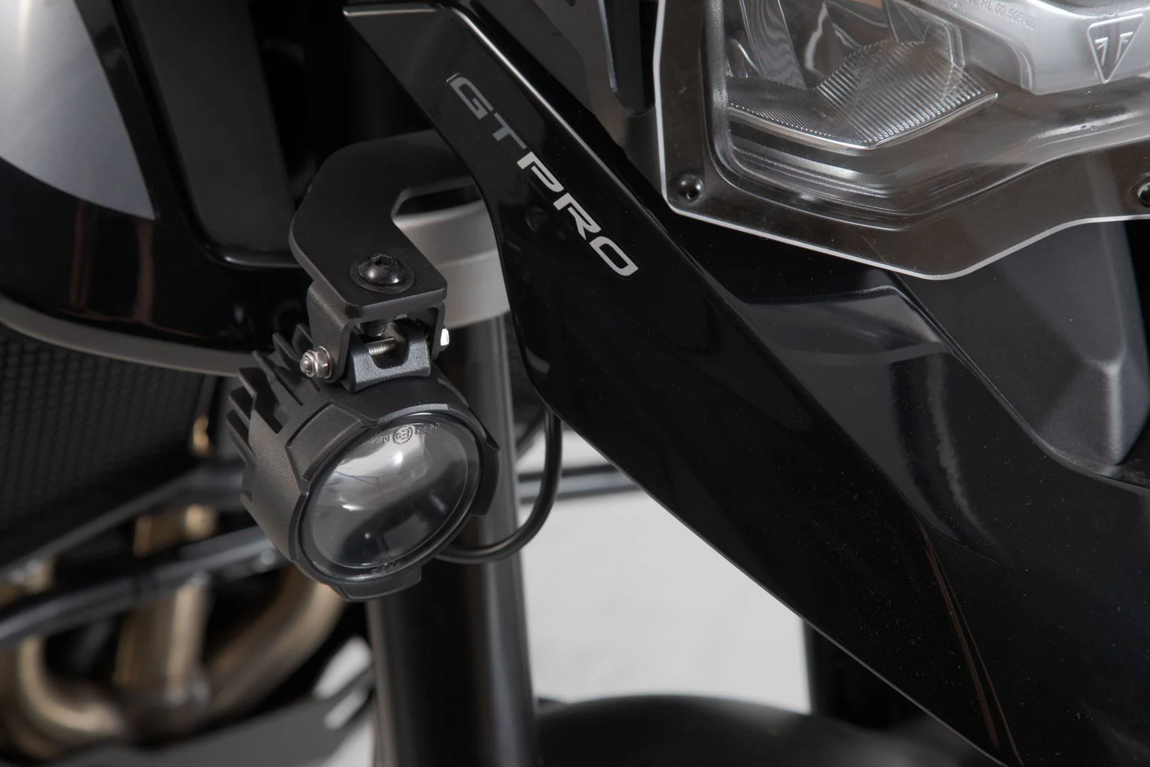 EVO fog light kit Triumph Tiger 900/GT/Rally/Pro (19-23) Black - Image 5