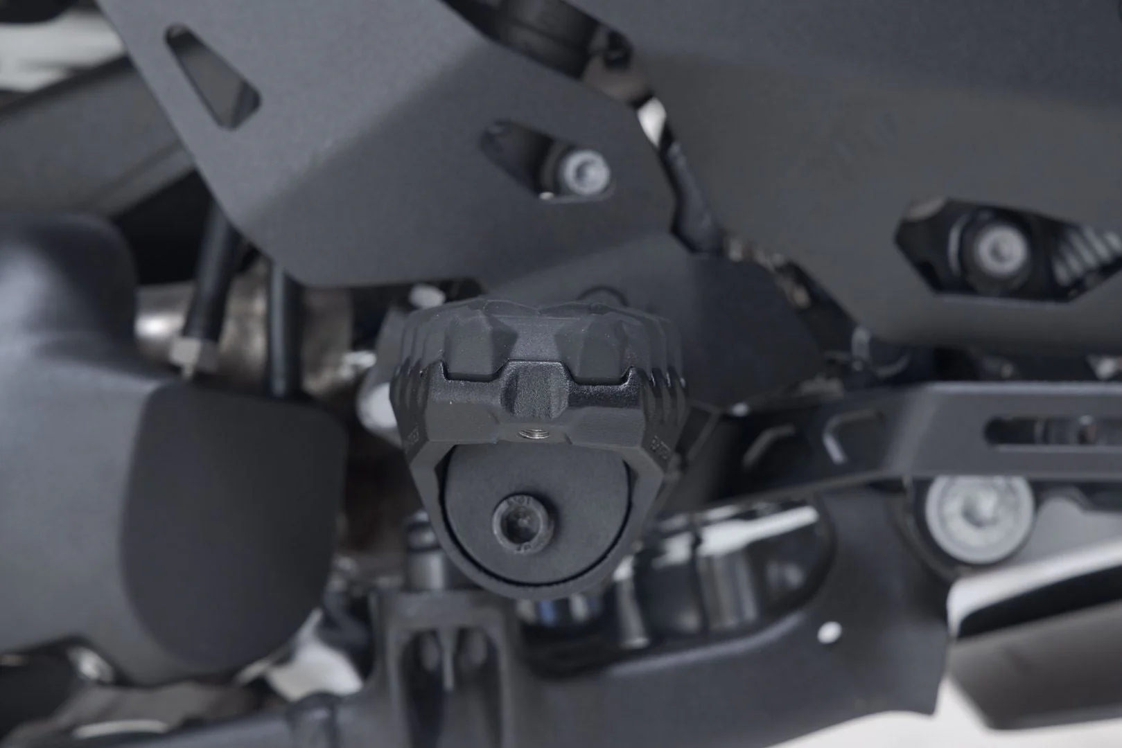 EVO footrest kit Black. Trium Tiger 800/ 900/ 1200 Scrambler 1200. - Image 2