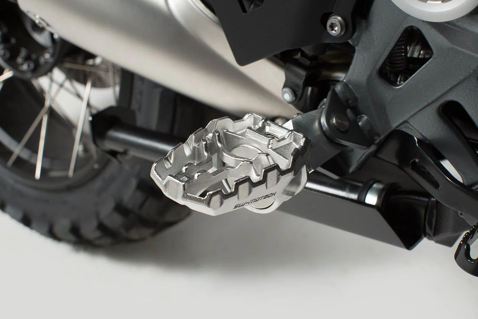 EVO Footrest Kit BMW G 310 GS (17-) - Image 5
