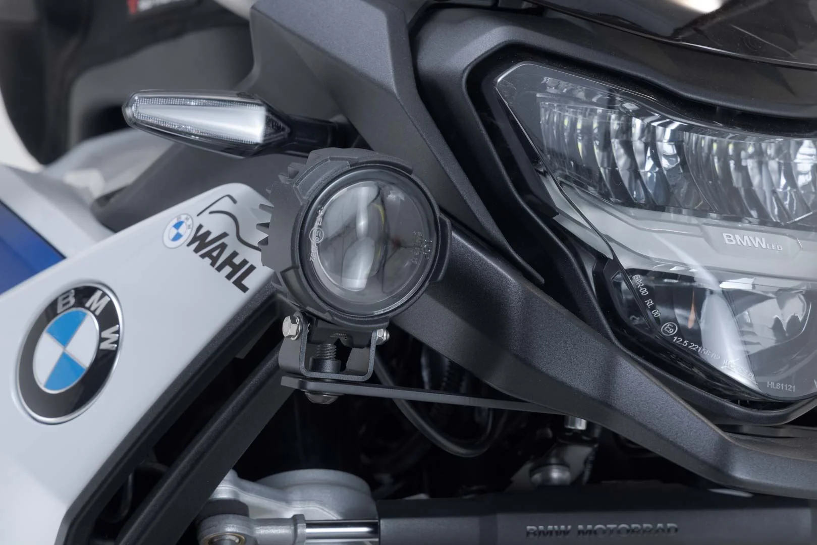 EVO high beam kit Black. BMW F 900 GS (23-). - Image 4