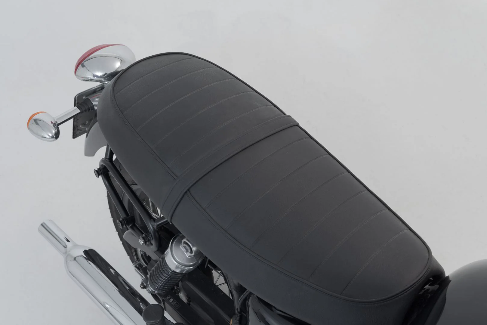 Legend Gear Side Bag System LC Black Edition Triumph Thruxton 900 (04-15) / Bonneville SE (04-16) - Image 3