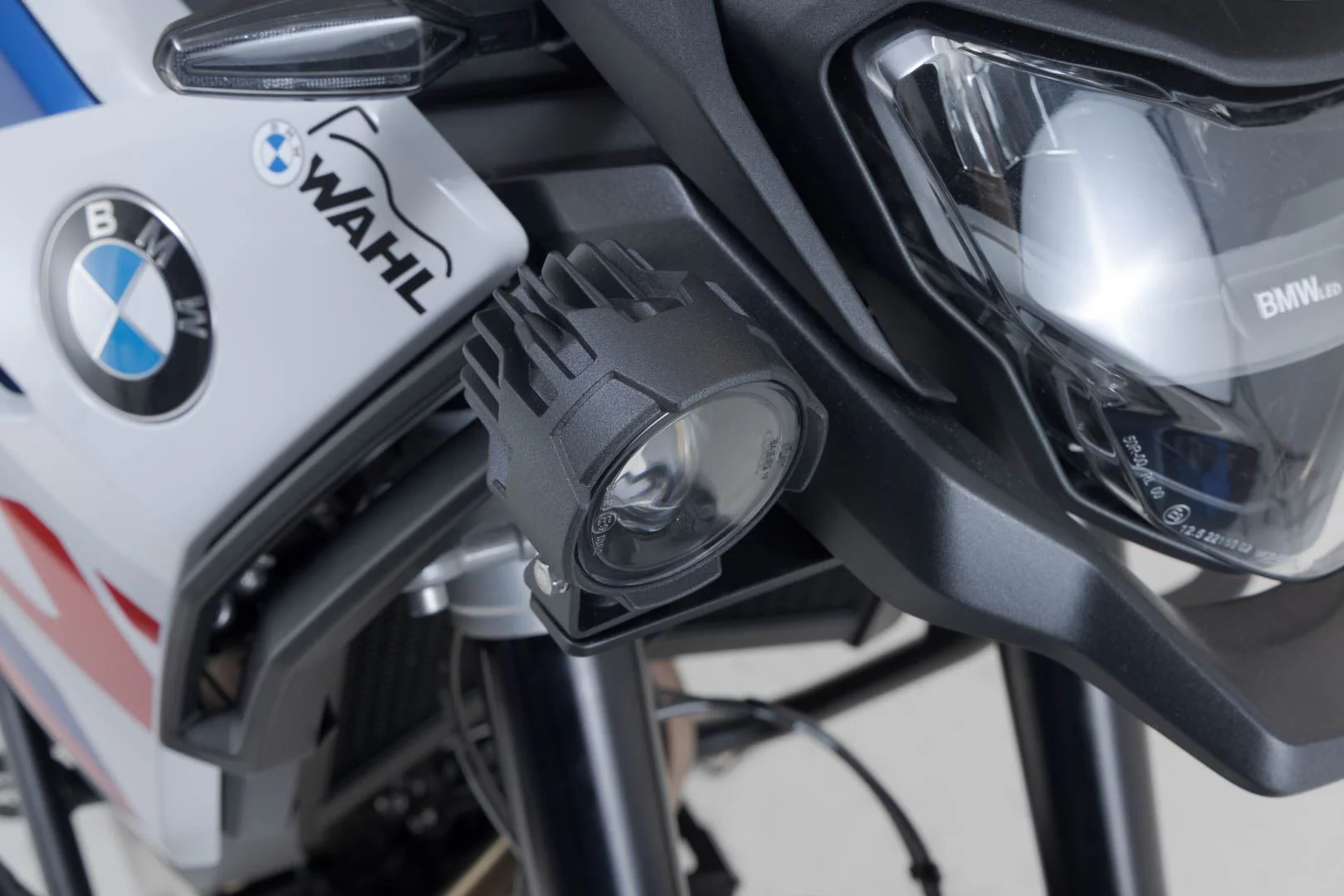 Light mount Black. BMW F 900 GS (23-). - Image 3
