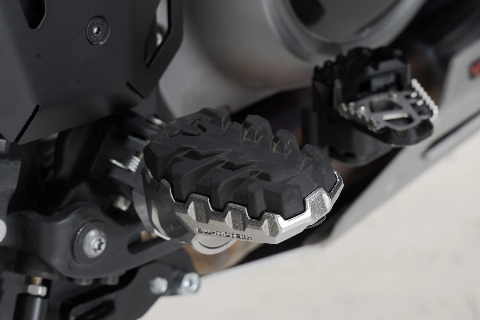 Slider Set for front Axle Harley-Davidson Pan America (21-) Black - Image 10