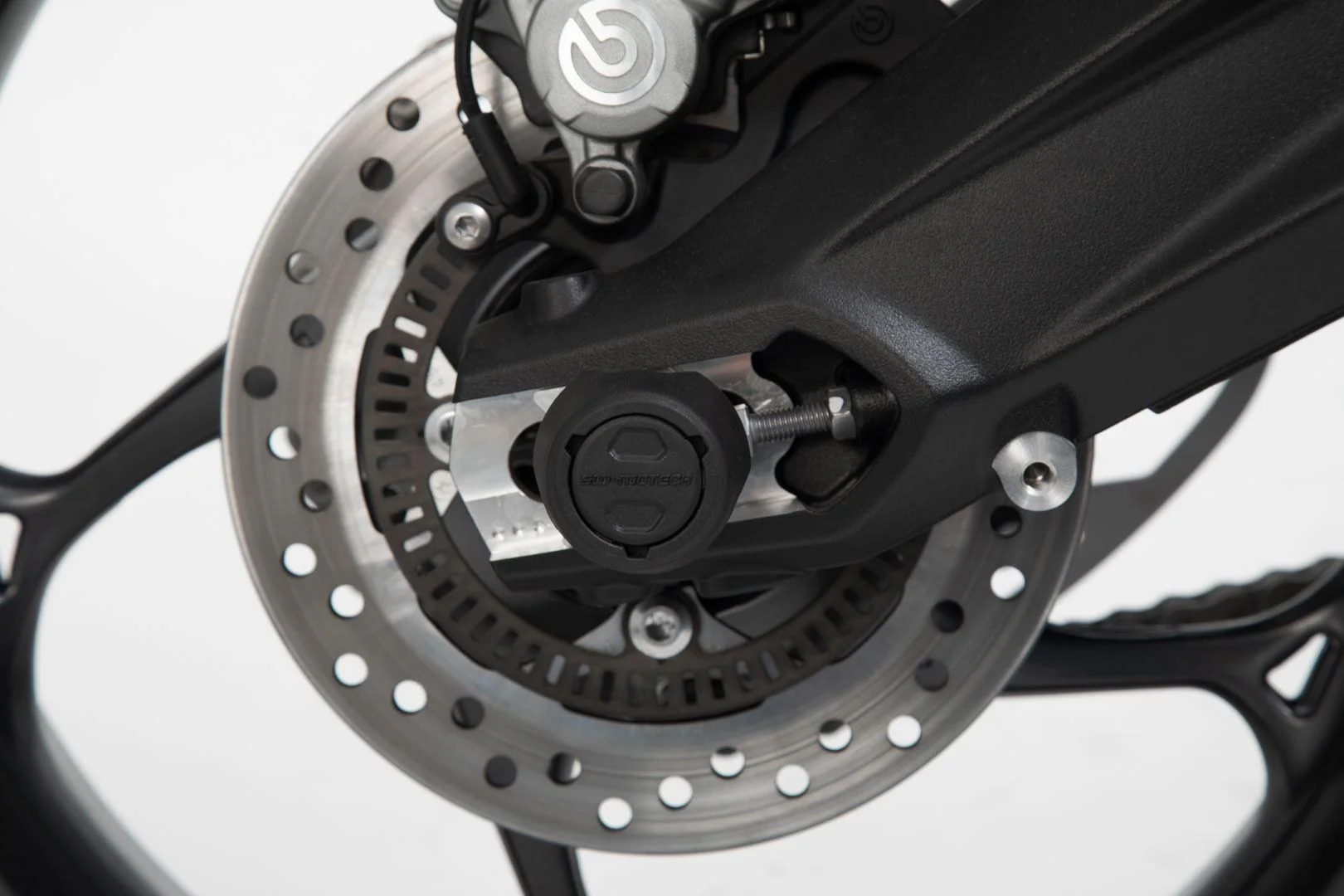Slider Set for Rear Axle Triumph Street Triple (12-) / Rx, Daytona (15-) Black - Image 3