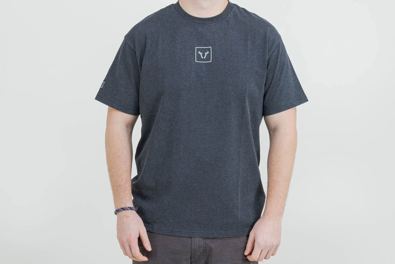 T-Shirt Unisex Riders Line Dark Grey. Optic Wash. Unisex. Size XXL.