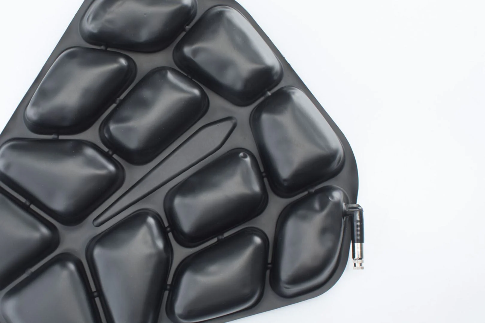 TRAVELLER SMART cushion Black 335 x 38 cm - Image 2