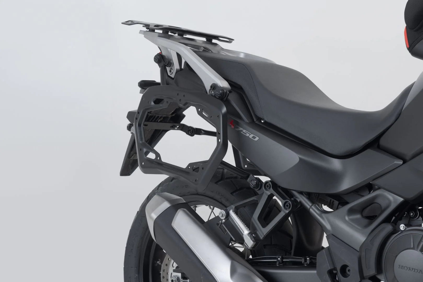 TRAX ADV aluminium case system Honda XL750 Transalp (22-) 45/45 litre Silver - Image 3
