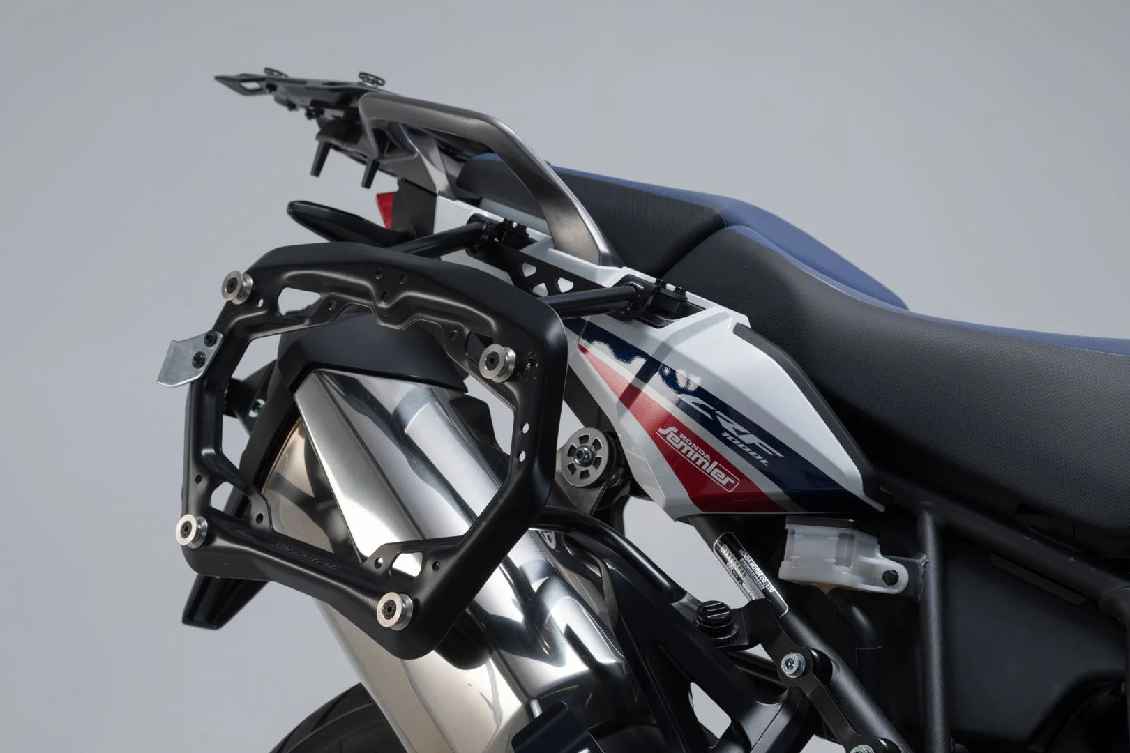 TRAX ADV Aluminium Case System 45/37 litre Honda CRF1000L Africa Twin (15-17) Silver - Image 3