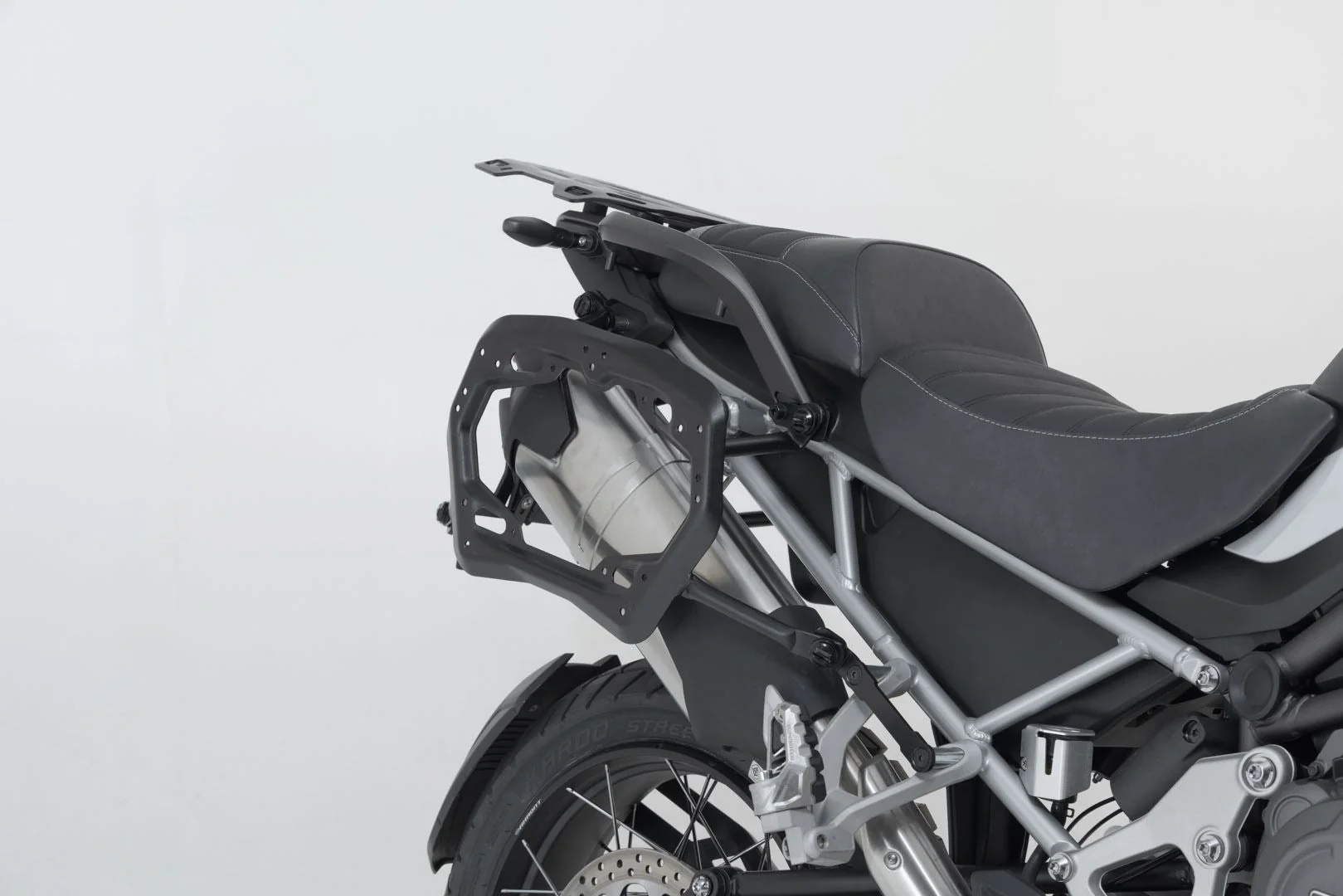 TRAX ADV aluminium case system Tiger 1200 Rally Pro/GT/GT Pro 45/37 Litre Silver - Image 3