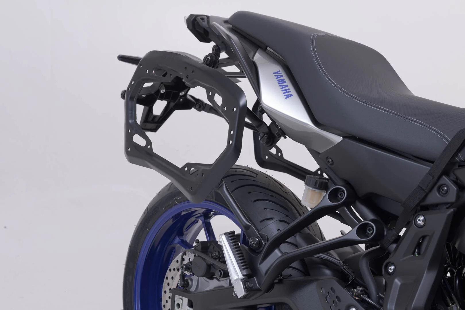 TRAX ADV aluminium case system Yamaha MT-07 Tracer (16-) 45/45 Litre Silver - Image 3