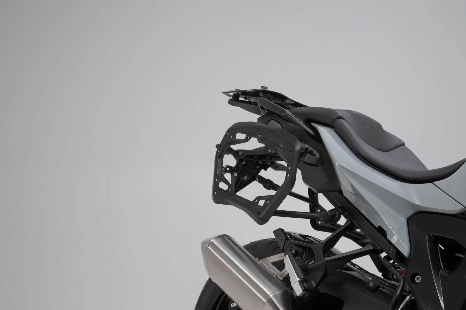 TRAX ADV Aluminium Case System 45/45 litre BMW S 1000 XR (19-) Silver - Image 3