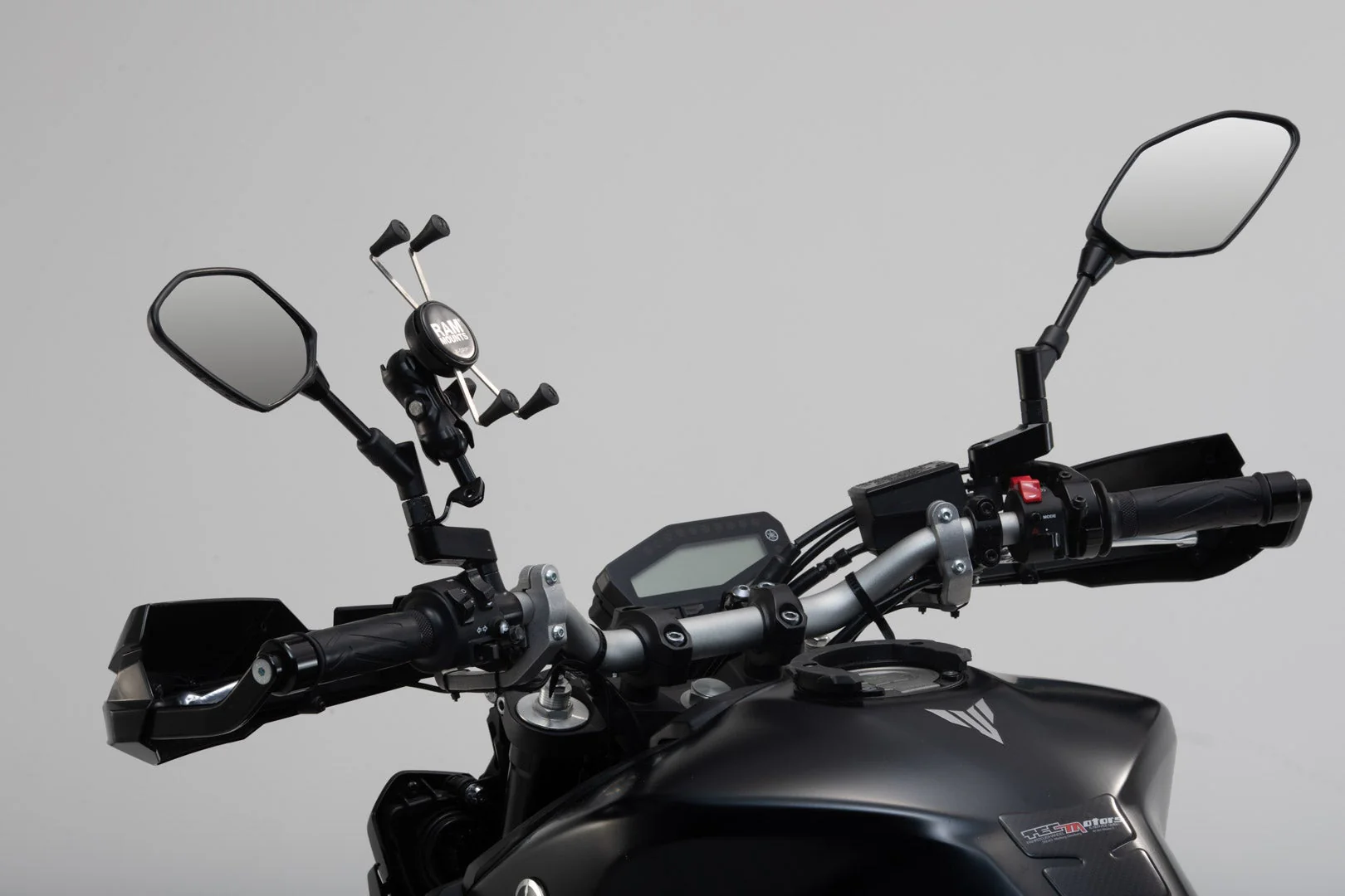 Universal X-Grip-Kit for large Smartphones Incl 1" Ball, Socket Arm, X-Grip IV Clamp - Image 5